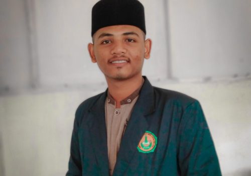Farhana Rizky, Mahasiswa Semester VI Jurusan Hukum Keluarga Islam (HKI)